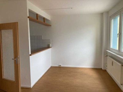3 Zimmer im 2.OG mit Balkon