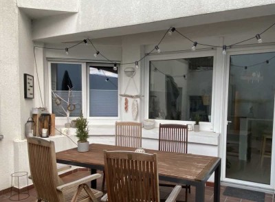 Gemütliche Erdgeschosswohnung mit Terrasse zum Innenhof gelegen!