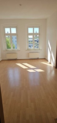helle 3- Raumwohnung in Bahnhofsnähe