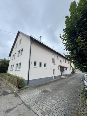 Sanierte 2,5-Raum-Wohnung in Ellzee