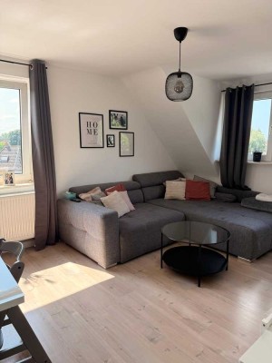 3-Zimmer DG-Wohnung - Frintroper Straße