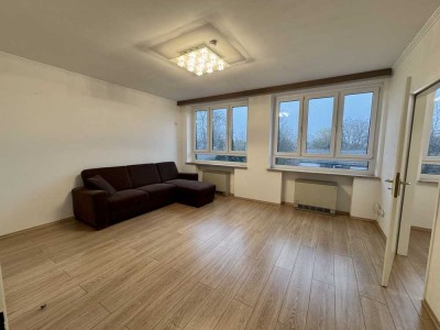 Teilmöblierte 2-Zimmer-Wohnung mit Einbauküche in Hamburg-Billstedt