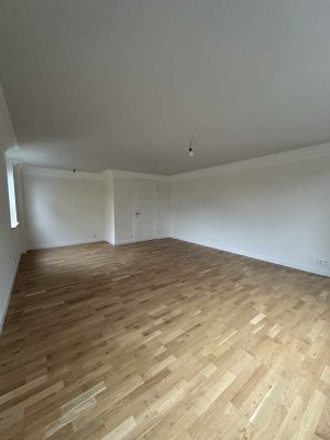 Luxuriöse 3-Zi.-Wohnung mit Balkon in Mainz-Bretzenheim (Zeitmietvertrag gemäß § 575 BGB)
