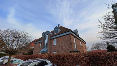 Attraktive 3-Zimmer-Maisonette-Wohnung mit Balkon und Carport in Gütersloh