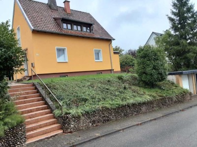 Top gepflegtes Einfamilienhaus in guter Wohnlage von Zweibrücken zu verkaufen