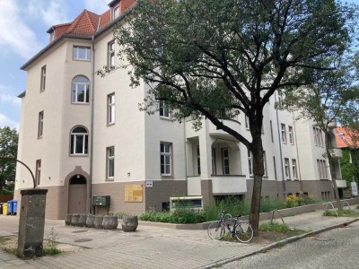 Wunderschöne 1 Zimmerwohnung mit großen Balkon