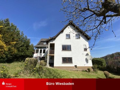 Aarbergen-Michelbach: Besondere Immobilie mit Charme, Ausblick und großem Grundstück!