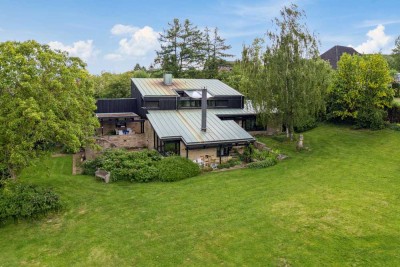 Exklusives Architektenhaus mit traumhaftem Blick in das Weserbergland