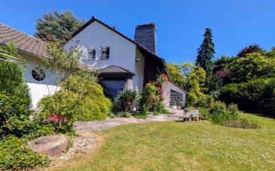 Absolute Toplage - Villa  auf traumhaftem, sonnigem Grundstück mit zweitem Eingang für Praxis etc.