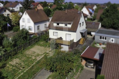 Sanierungsbedürftiges Einfamilienhaus in schöner Lage von Oberderdingen