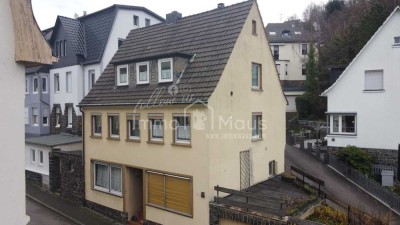 Einfamilienhaus mit Einliegerwohnung