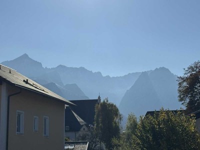 Klein aber Fein! Komplett renovierte 2 Zi.-Whg im 1. OG, mit sonn. SW-Balkon