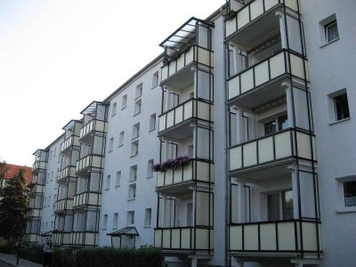 kautionsfrei - 2-Zimmerwohnung mit Balkon im Siedlungsgebiet - Kuglerstraße 5 Naumburg (Saale)