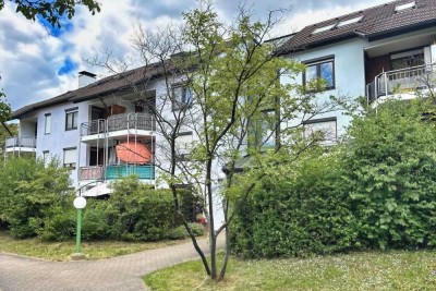 Ruhige 2-Zimmer-Wohnung mit Terrasse und Duplexparker in Stuttgart-Sommerrain