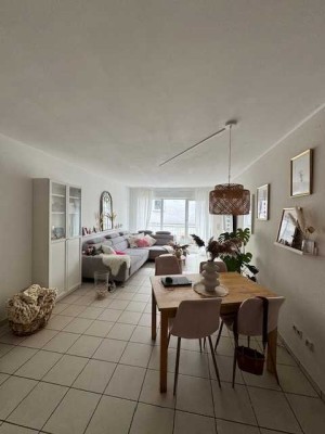 Schicke 2-Zimmer Maisonette-Wohnung in Bensberg mit Balkonen und Garten