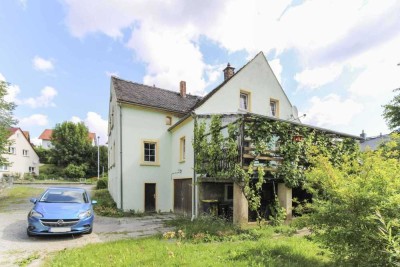 Wohnen mit Garten, Freistellplatz und einer Garage in naturnaher Lage