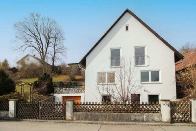 Renovierungsbedürftiges Ein- bis Zweifamilienhaus mit viel Potenzial und Garage in Buchloe!
