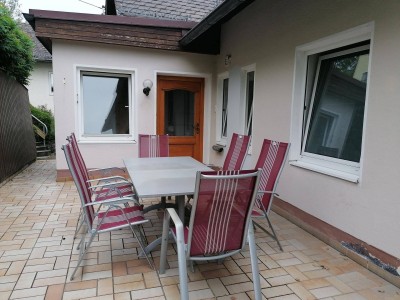 Geräumige Wohnung im 1. Stock zu vermieten