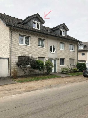 Modernisierte 3-Raum-Wohnung mit Balkon und Einbauküche in Hünxe