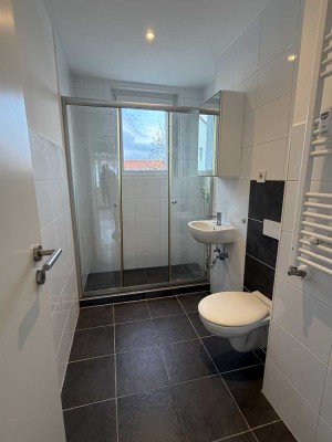 Frisch renovierte 3 Zimmer Wohnung