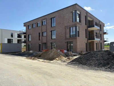 Erstbezug: Gut angebundene, moderne 3-Zimmer-Wohnung mit Südbalkon am Rande des Wohngebiets