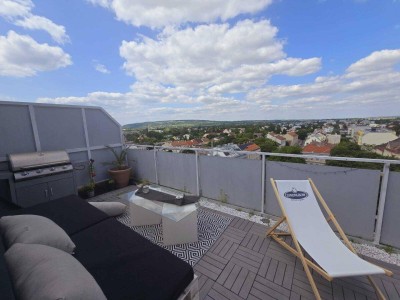 **FERNBLICK + ABSOLUTER FAMILIENTRAUM + Neubau + Klimaanlage + DAN Küche + 4 Zimmer, sonnige Dachgeschosswohnung im 9ten Stock + 2 Dachterrassen 52m²**