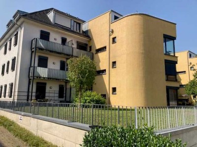 Außergewöhnliche, exklusive 4-Zimmer Dachgeschoss-Galerie-Wohnung