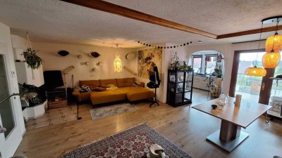 Vollständig renovierte 4-Raum-Wohnung mit Balkon und EBK in Affing-Bergen-86444i