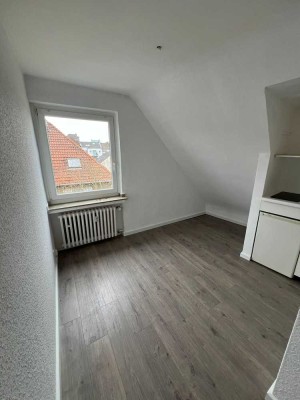 Saniertes 1 Zimmer-Studentenapartment Köln