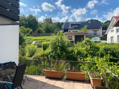 Sehr schöne, großzügige 3-Zi.-Terrassenwohnung in zentraler Lage