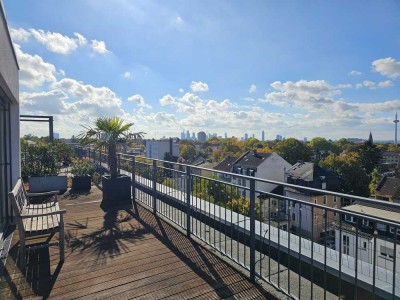 Modernes Penthouse mit 2,5 Zimmern, spektakulärer Dachterrasse und Balkon in Preungesheim