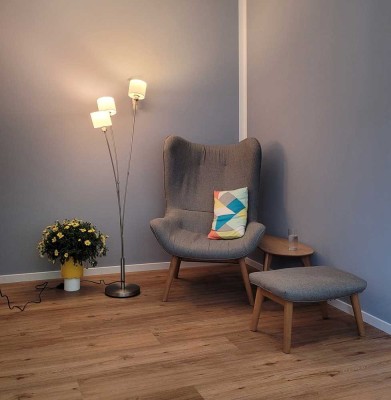 MÖBLIERT:  2-Zimmer Wohnung  *****furnished apartment ENGLISH see below