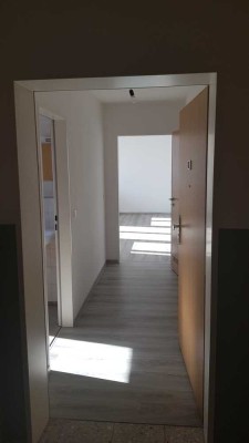 schöne und sanierte 1-Zimmerwohnung mit Balkon im 3.OG