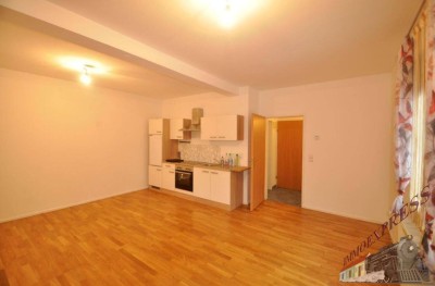 Sehr schön eingerichtete Single-Wohnung in Pressbaum-Pfalzau