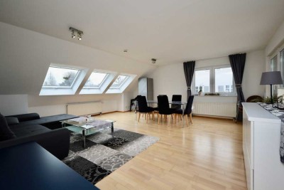 Exklusive 4-Zimmer-Dachgeschosswohnung mit zwei Terrassen und Tiefgaragenstellplatz -vermietet-