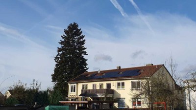 Geräumige 5-Raum-Wohnung mit gehobener Ausstattung mit Balkon und EBK in Altendorf
