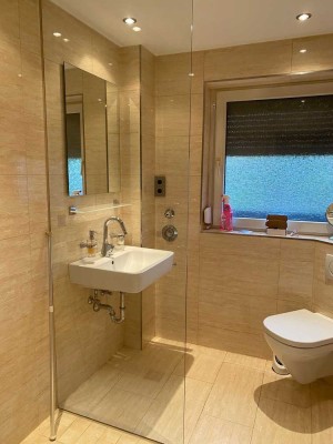 2-Zimmer-EG-Wohnung mit EBK und großem Garten in Hohenbrunn