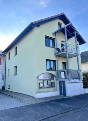 Pfiffiges 1 Zimmer Appartement im Dachgeschoss