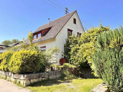 Frei stehendes EFH auf großem, ebenem Grundstück - ideal für eine junge Familie