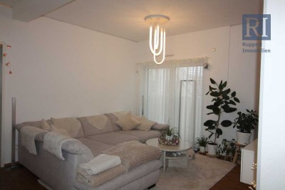 Großzügige 4,5-Zimmer-Wohnung mit Balkon und 2 TG-Stellplätzen in Eisingen