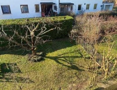 Sonnige Dreizimmerwohnung mit Terrasse und Garten in Wü-Frauenland