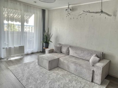PRIVATVERKAUF: Leben auf zwei Ebenen: gehobene Maisonette-Whg., idyllische Lage von Berlin Biesdorf