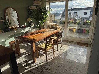 Ein Traum im Dachgeschoss mit 8 m² Südbalkon