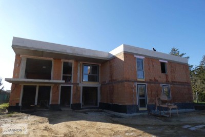 TOP NIEDRIGENERGIE NEUBAUWOHNUNG LOGGIA EIGENGARTEN