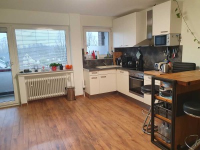 Möblierte Kernsanierte 2-Zi.-Whg. sowie Balkon in Erkrath-Unterfeldhaus