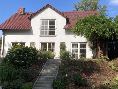 Modernes Einfamilienhaus in idyllischer Lage, Baujahr: 2000, Erdwärme