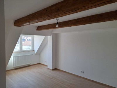 700 € - 54 m² - 2.0 Zi.