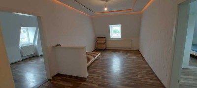 Renovierte 5-Zimmer-Dachgeschoßwohnung zu vermieten