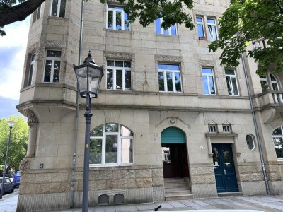 frisch renovierte, helle Einraumwohnung in bevorzugter Lage