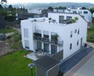 Exklusive 125qm Komfortwohnung im 2 Fam.Haus mit 65qm Dachterrasse und Fußbodenheizung